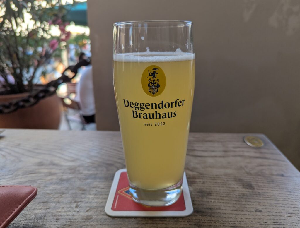 Deggendorfer Radler naturtrüb im Bierglas